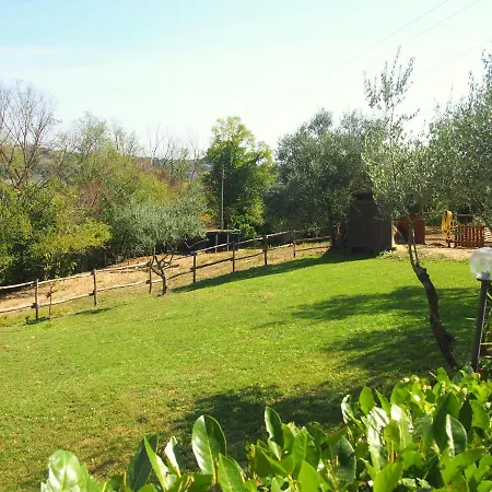 Nell'antica Torre Di Fronte A Apartamento