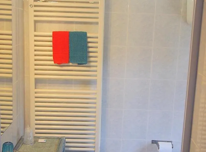 Nell'antica Torre Di Fronte A Apartman *