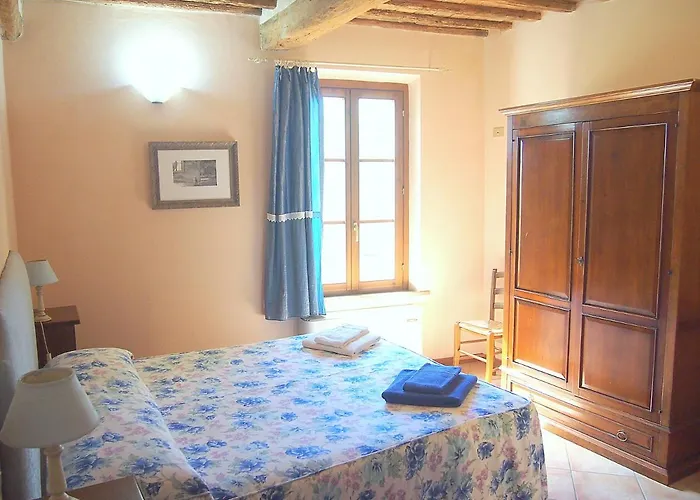 Nell'antica Torre Di Fronte A Apartman Siena