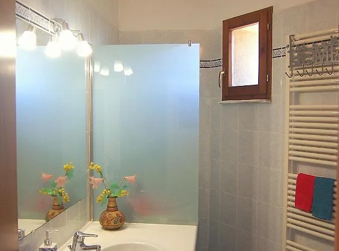 Nell'antica Torre Di Fronte A Сиена