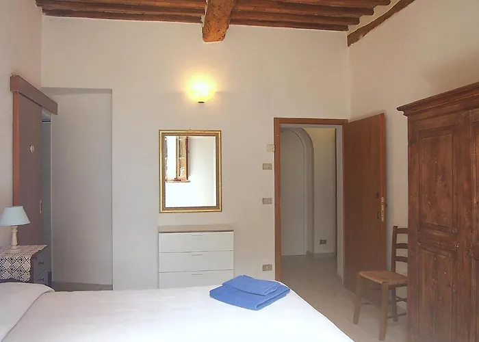 Apartman Nell'antica Torre Di Fronte A