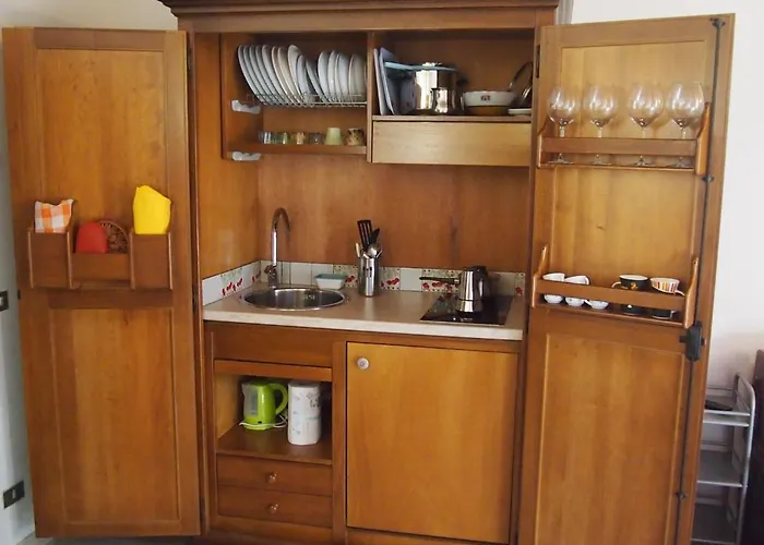 Nell'antica Torre Di Fronte A شقة سيينا